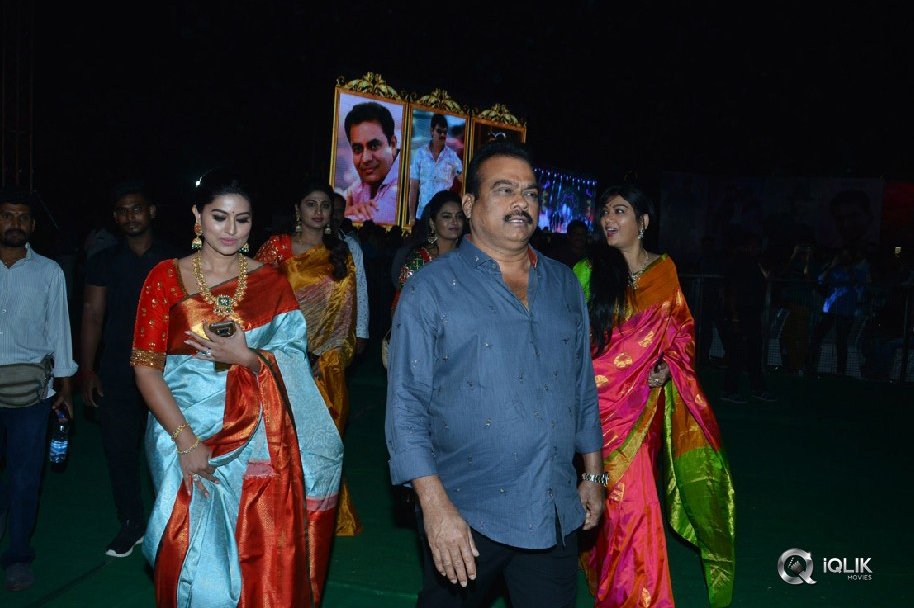 Vinaya-Vidheya-Rama-Movie-Pre-Release-Event